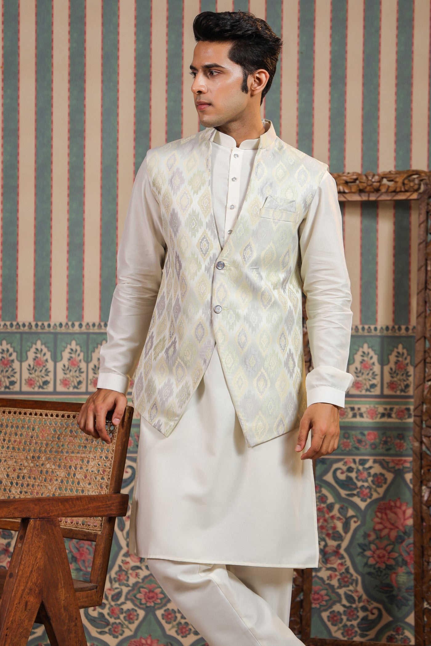 Pista Color Jacquard Waist Coat For Men