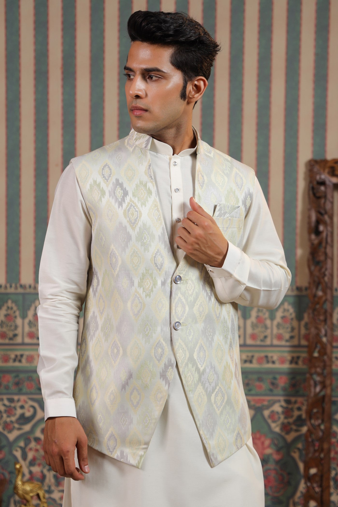 Pista Color Jacquard Waist Coat For Men