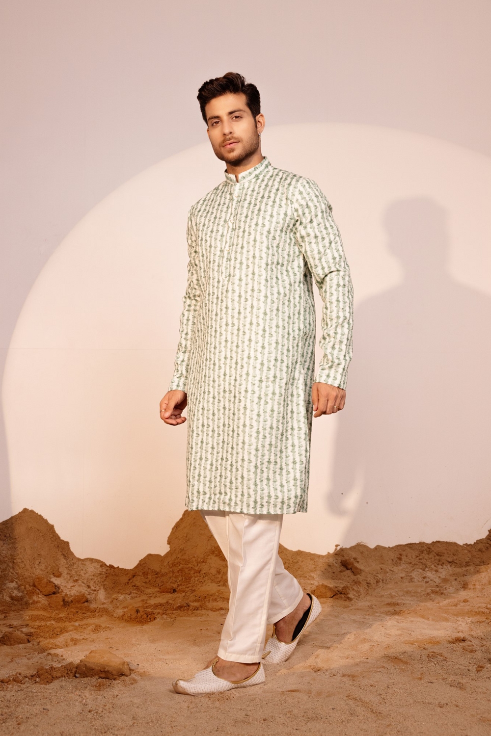 Men Green & Gold-Toned Woven Design Kurta With Pyjamas