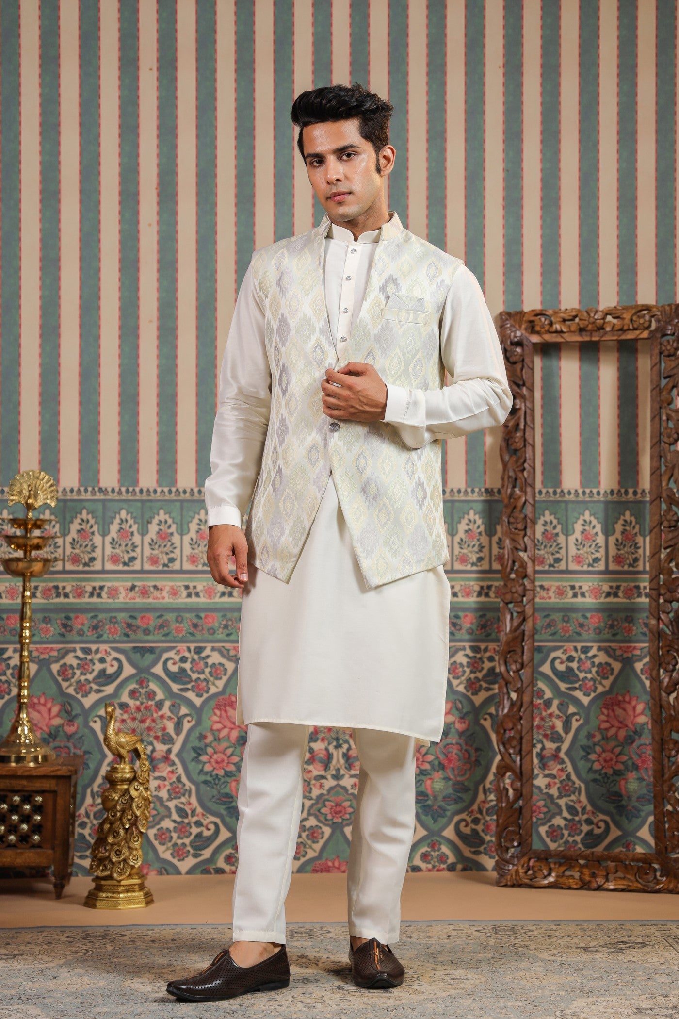 Pista Color Jacquard Waist Coat For Men